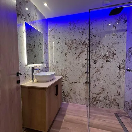 Adas Aura - Boutique In Old Town Appartamento