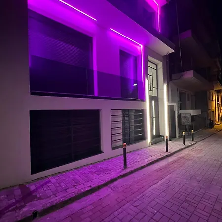 Adas Aura - Boutique In Old Town