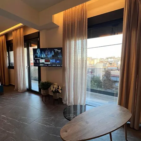 Adas Aura - Boutique In Old Town *