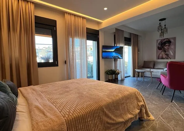 Adas Aura - Boutique In Old Town *