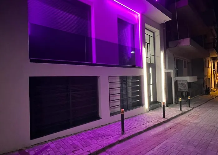 Adas Aura - Boutique In Old Town
