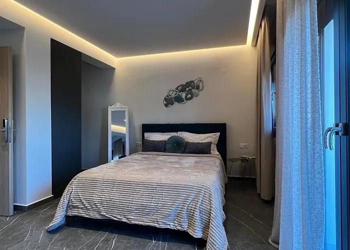Adas Aura - Boutique In Old Town